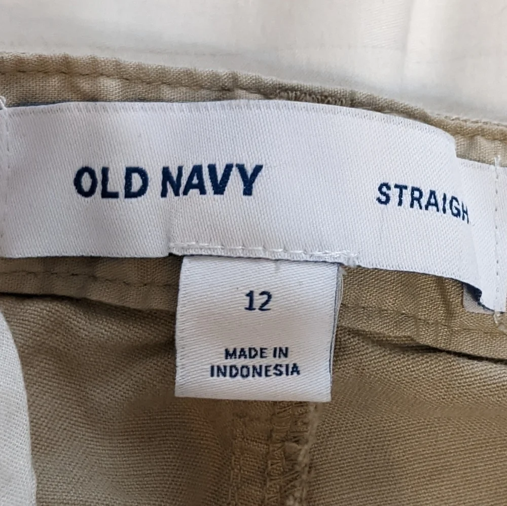 𝅺old Navy flat front straight leg pants size 12